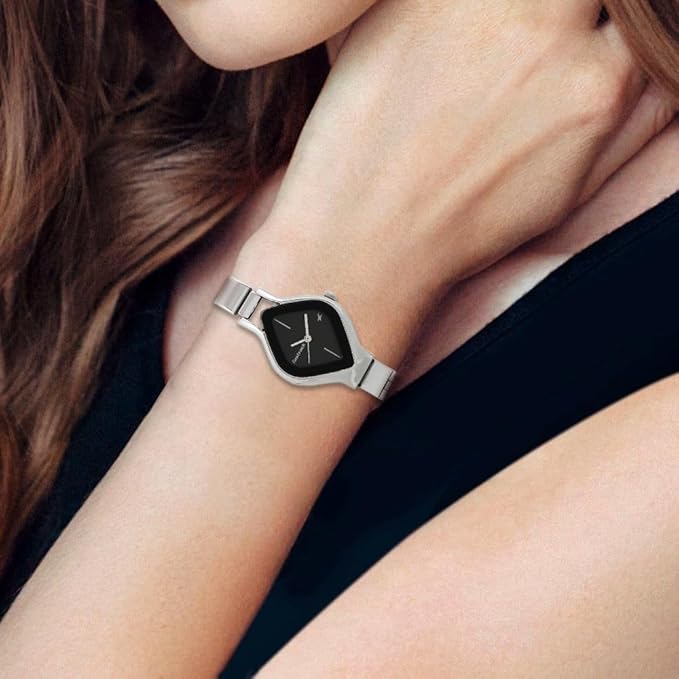 Fastrack Analog Black Dial Women's Watch NM6109SM02/NN6109SM02/NP6109SM02